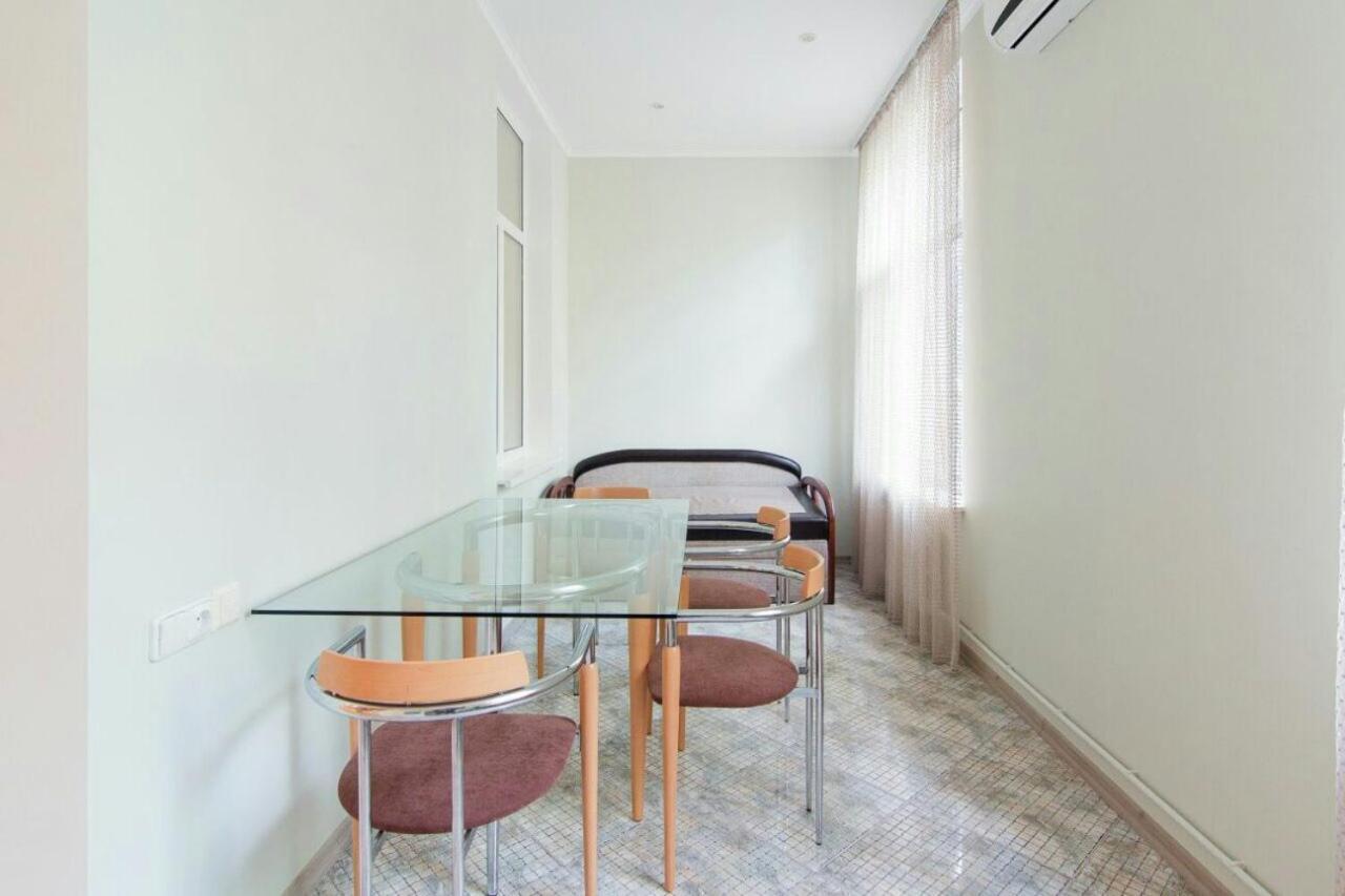 Best Apartments On Deribasovskoy Οδησσός Δωμάτιο φωτογραφία